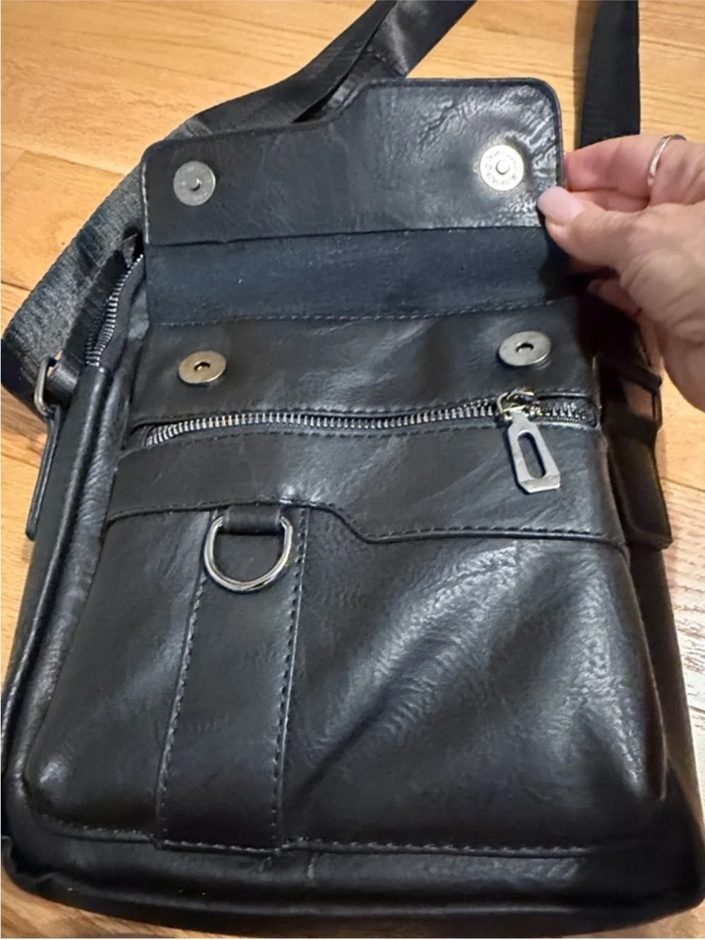 WEIXIER Black Men’s Messenger Crossbody Bag